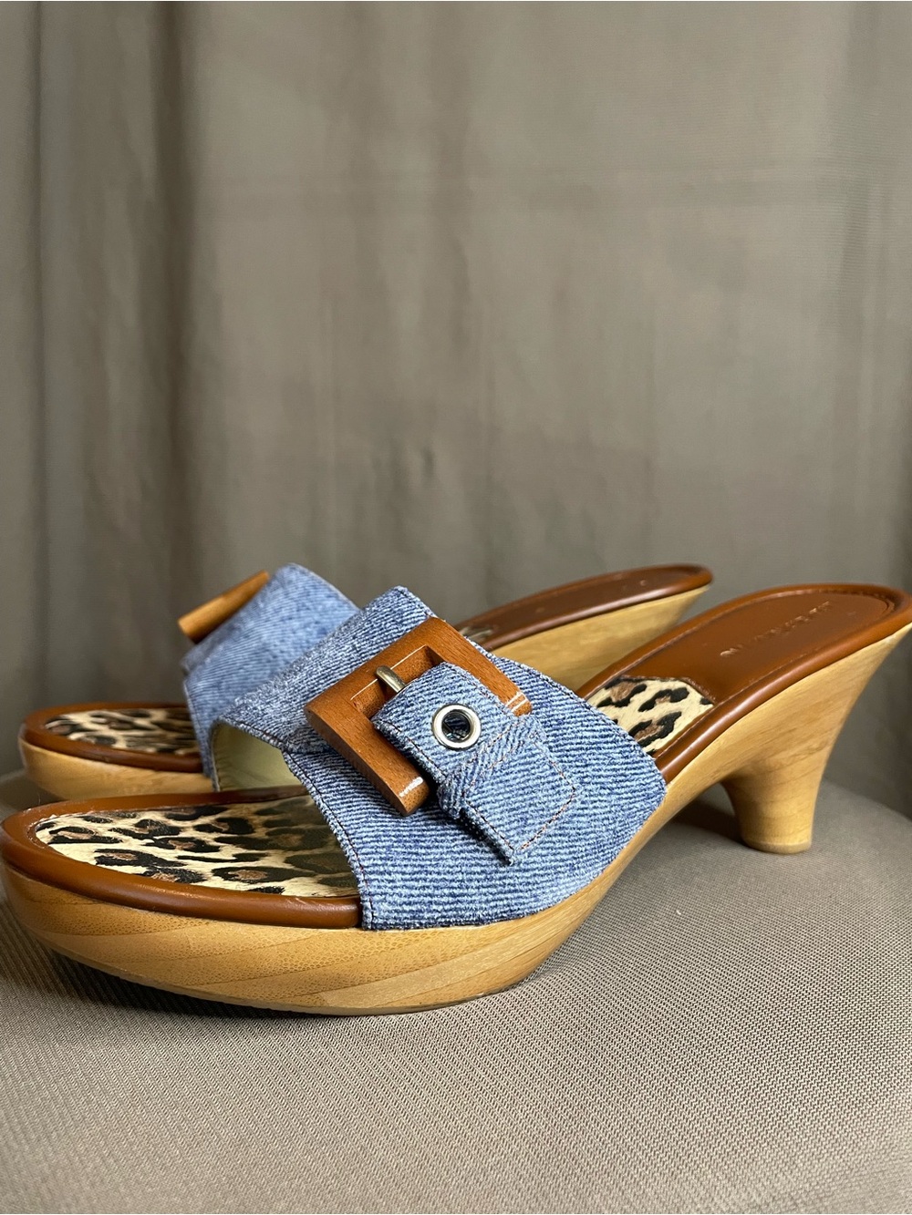 Vintage Liz Claiborne Denim & Leopard Print Wooden Heel Mules | Y2K - Picture 4 of 5